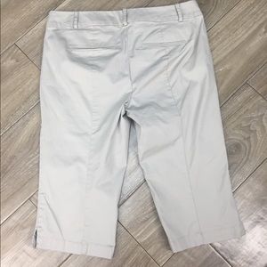 Ann Taylor Shorts - Ann Taylor khaki boardwalk Bermuda shorts size 10 Ann Taylor Shorts - Ann Taylor khaki boardwalk Bermuda shorts size 10